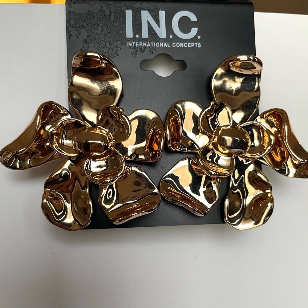 INC International Concepts Gold Floral Earrings Bold Oversize Statement Party